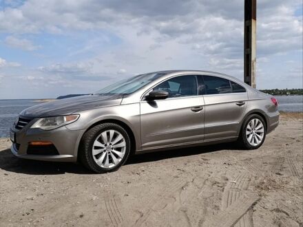 Серый Фольксваген CC / Passat CC, объемом двигателя 1.98 л и пробегом 301 тыс. км за 9500 $, фото 1 на Automoto.ua