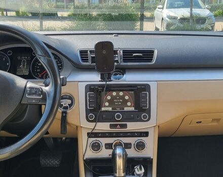 Серый Фольксваген CC / Passat CC, объемом двигателя 1.98 л и пробегом 178 тыс. км за 9500 $, фото 1 на Automoto.ua