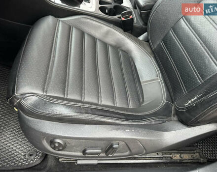 Синій Фольксваген CC / Passat CC, об'ємом двигуна 1.98 л та пробігом 307 тис. км за 6850 $, фото 108 на Automoto.ua