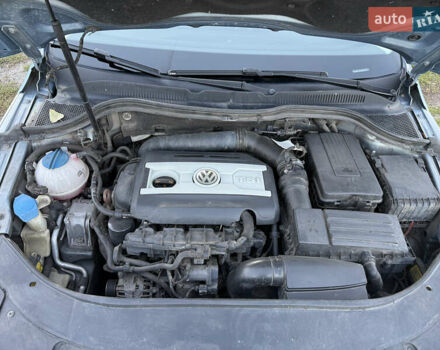 Синий Фольксваген CC / Passat CC, объемом двигателя 1.98 л и пробегом 192 тыс. км за 10500 $, фото 13 на Automoto.ua