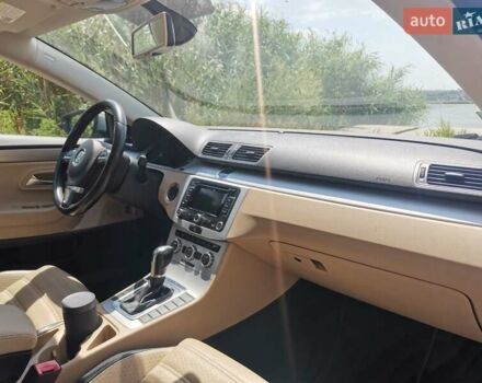 Синий Фольксваген CC / Passat CC, объемом двигателя 1.98 л и пробегом 160 тыс. км за 12000 $, фото 5 на Automoto.ua