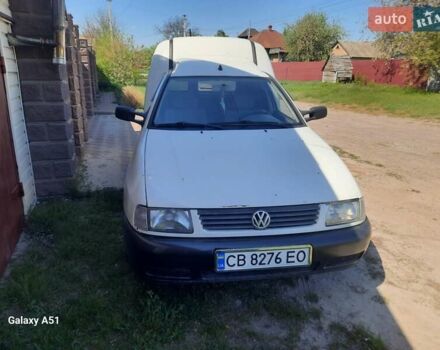 Белый Фольксваген Кадди, объемом двигателя 1.4 л и пробегом 300 тыс. км за 1100 $, фото 4 на Automoto.ua
