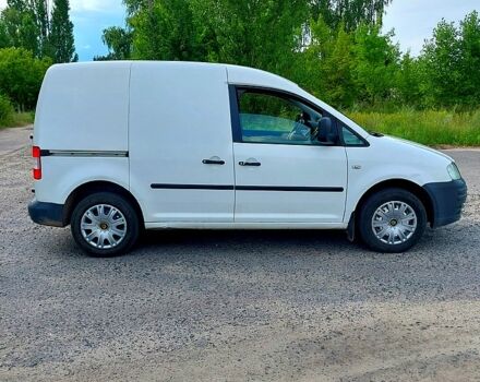 Фольксваген Кадди 2004 в Ахтырке на Automoto.ua Белый Фольксваген Кадди, объемом двигателя 2 л и пробегом 616 тыс. км за 3750 $, фото 5 на Automoto.ua