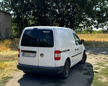 Белый Фольксваген Кадди, объемом двигателя 1.6 л и пробегом 282 тыс. км за 4300 $, фото 3 на Automoto.ua