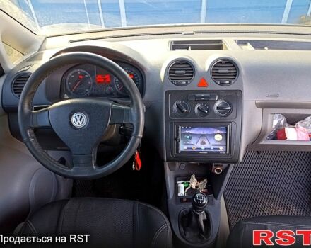 Білий Фольксваген Кадді, об'ємом двигуна 1.9 л та пробігом 350 тис. км за 5400 $, фото 2 на Automoto.ua