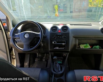 Белый Фольксваген Кадди, объемом двигателя 1.9 л и пробегом 230 тыс. км за 6300 $, фото 3 на Automoto.ua