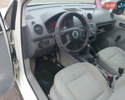 Білий Фольксваген Кадді, об'ємом двигуна 2 л та пробігом 505 тис. км за 3350 $, фото 6 на Automoto.ua