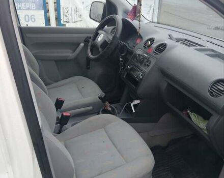 Білий Фольксваген Кадді, об'ємом двигуна 2 л та пробігом 505 тис. км за 3350 $, фото 5 на Automoto.ua