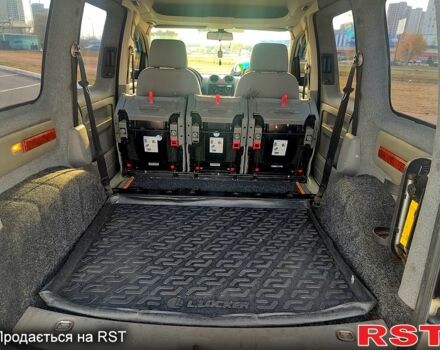 Белый Фольксваген Кадди, объемом двигателя 1.9 л и пробегом 387 тыс. км за 5600 $, фото 12 на Automoto.ua