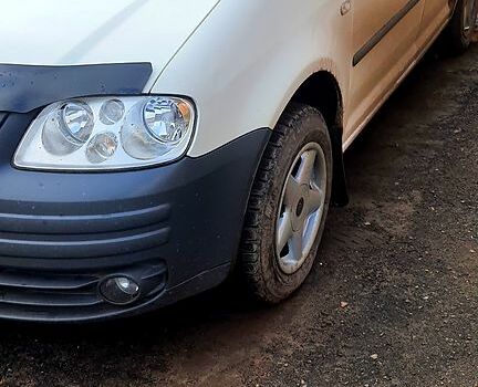 Белый Фольксваген Кадди, объемом двигателя 2 л и пробегом 0 тыс. км за 4500 $, фото 1 на Automoto.ua