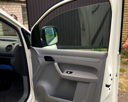 Белый Фольксваген Кадди, объемом двигателя 2 л и пробегом 358 тыс. км за 4900 $, фото 8 на Automoto.ua