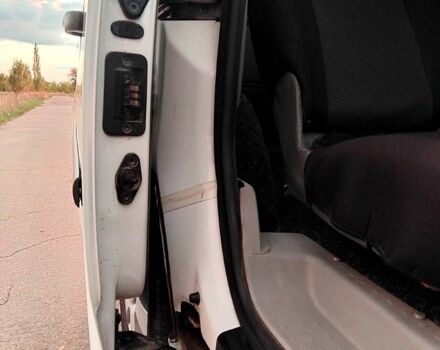 Белый Фольксваген Кадди, объемом двигателя 1.9 л и пробегом 230 тыс. км за 7000 $, фото 7 на Automoto.ua