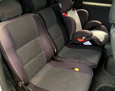 Белый Фольксваген Кадди, объемом двигателя 2 л и пробегом 358 тыс. км за 4900 $, фото 5 на Automoto.ua