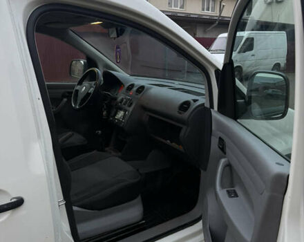 Белый Фольксваген Кадди, объемом двигателя 1.9 л и пробегом 452 тыс. км за 5500 $, фото 2 на Automoto.ua