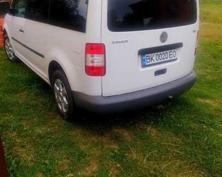 Белый Фольксваген Кадди, объемом двигателя 1.9 л и пробегом 280 тыс. км за 6000 $, фото 2 на Automoto.ua