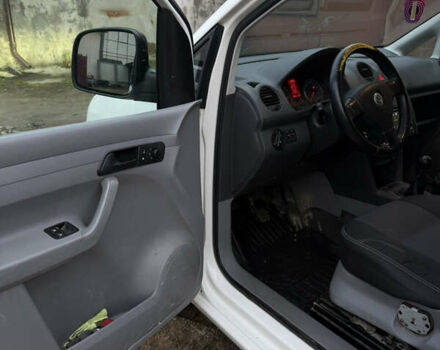 Белый Фольксваген Кадди, объемом двигателя 1.9 л и пробегом 452 тыс. км за 5500 $, фото 13 на Automoto.ua