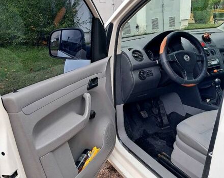 Белый Фольксваген Кадди, объемом двигателя 1.4 л и пробегом 157 тыс. км за 5000 $, фото 4 на Automoto.ua