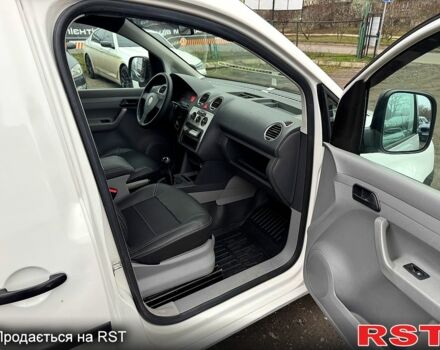 Білий Фольксваген Кадді, об'ємом двигуна 1.6 л та пробігом 292 тис. км за 6300 $, фото 10 на Automoto.ua