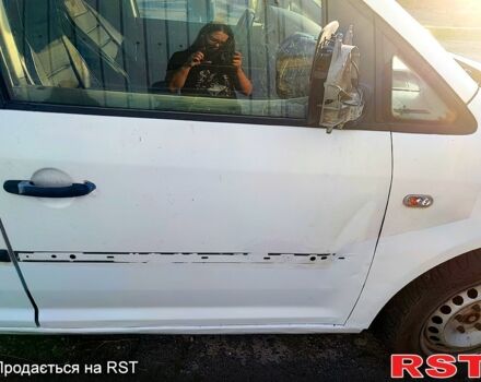 Белый Фольксваген Кадди, объемом двигателя 1.9 л и пробегом 337 тыс. км за 4500 $, фото 2 на Automoto.ua