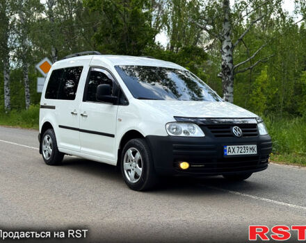 Белый Фольксваген Кадди, объемом двигателя 1.9 л и пробегом 350 тыс. км за 5700 $, фото 2 на Automoto.ua