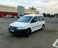 Белый Фольксваген Кадди, объемом двигателя 2 л и пробегом 298 тыс. км за 5700 $, фото 3 на Automoto.ua