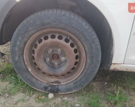 Белый Фольксваген Кадди, объемом двигателя 1.4 л и пробегом 376 тыс. км за 3300 $, фото 6 на Automoto.ua