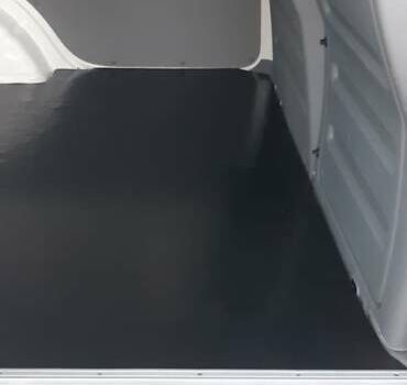 Белый Фольксваген Кадди, объемом двигателя 1.9 л и пробегом 263 тыс. км за 6900 $, фото 3 на Automoto.ua