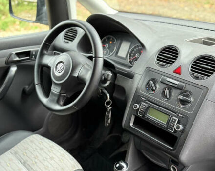 Белый Фольксваген Кадди, объемом двигателя 1.6 л и пробегом 402 тыс. км за 6350 $, фото 10 на Automoto.ua