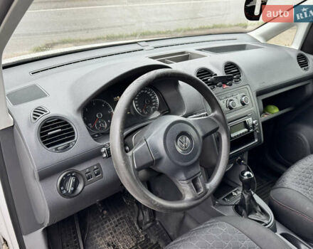 Белый Фольксваген Кадди, объемом двигателя 1.6 л и пробегом 290 тыс. км за 6200 $, фото 7 на Automoto.ua