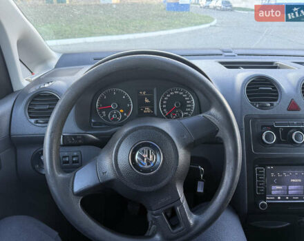 Белый Фольксваген Кадди, объемом двигателя 1.6 л и пробегом 363 тыс. км за 5890 $, фото 14 на Automoto.ua