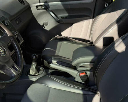 Білий Фольксваген Кадді, об'ємом двигуна 1.6 л та пробігом 273 тис. км за 9700 $, фото 19 на Automoto.ua