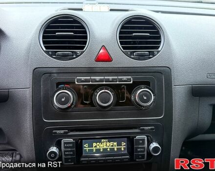 Белый Фольксваген Кадди, объемом двигателя 1.6 л и пробегом 224 тыс. км за 8700 $, фото 10 на Automoto.ua