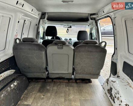 Белый Фольксваген Кадди, объемом двигателя 1.6 л и пробегом 290 тыс. км за 6200 $, фото 16 на Automoto.ua