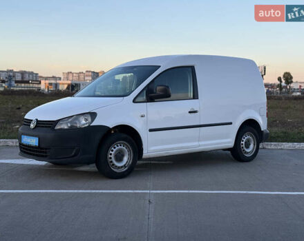 Белый Фольксваген Кадди, объемом двигателя 1.6 л и пробегом 363 тыс. км за 5890 $, фото 3 на Automoto.ua