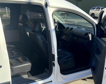 Белый Фольксваген Кадди, объемом двигателя 2 л и пробегом 301 тыс. км за 9299 $, фото 4 на Automoto.ua