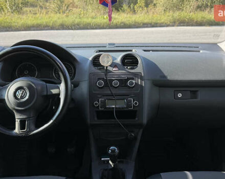 Білий Фольксваген Кадді, об'ємом двигуна 1.6 л та пробігом 273 тис. км за 9700 $, фото 14 на Automoto.ua