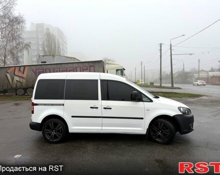 Белый Фольксваген Кадди, объемом двигателя 1.6 л и пробегом 224 тыс. км за 8700 $, фото 4 на Automoto.ua