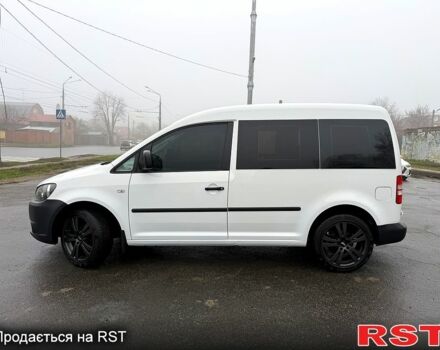 Белый Фольксваген Кадди, объемом двигателя 1.6 л и пробегом 224 тыс. км за 8700 $, фото 3 на Automoto.ua
