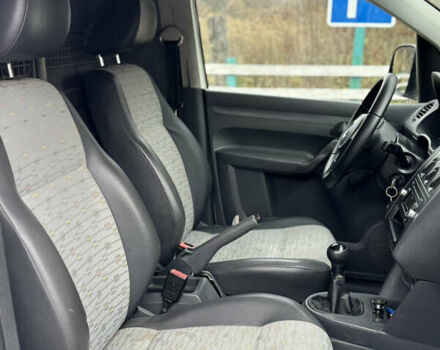 Белый Фольксваген Кадди, объемом двигателя 1.6 л и пробегом 402 тыс. км за 6350 $, фото 14 на Automoto.ua