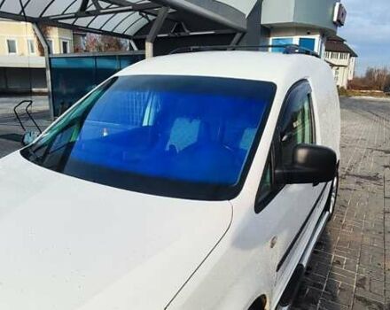 Білий Фольксваген Кадді, об'ємом двигуна 1.6 л та пробігом 318 тис. км за 8300 $, фото 4 на Automoto.ua