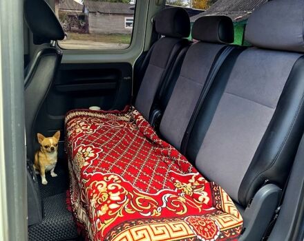 Белый Фольксваген Кадди, объемом двигателя 1.6 л и пробегом 220 тыс. км за 10000 $, фото 4 на Automoto.ua