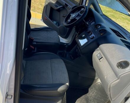 Белый Фольксваген Кадди, объемом двигателя 1.2 л и пробегом 148 тыс. км за 6200 $, фото 12 на Automoto.ua