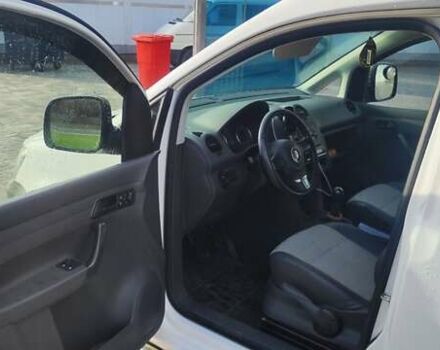 Білий Фольксваген Кадді, об'ємом двигуна 1.6 л та пробігом 318 тис. км за 8300 $, фото 28 на Automoto.ua