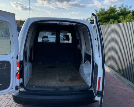 Белый Фольксваген Кадди, объемом двигателя 2 л и пробегом 387 тыс. км за 8300 $, фото 4 на Automoto.ua