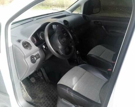 Белый Фольксваген Кадди, объемом двигателя 2 л и пробегом 223 тыс. км за 6200 $, фото 1 на Automoto.ua