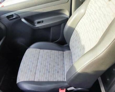 Білий Фольксваген Кадді, об'ємом двигуна 1.6 л та пробігом 318 тис. км за 8300 $, фото 22 на Automoto.ua