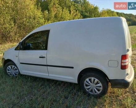 Белый Фольксваген Кадди, объемом двигателя 1.2 л и пробегом 221 тыс. км за 6300 $, фото 1 на Automoto.ua