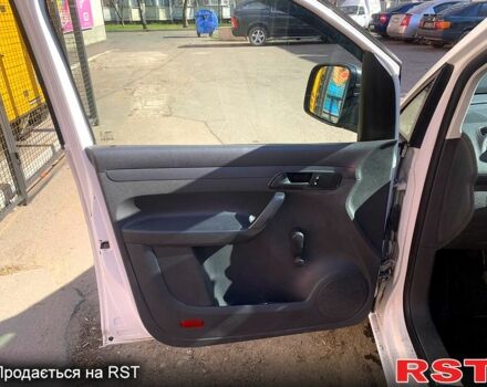 Білий Фольксваген Кадді, об'ємом двигуна 1.2 л та пробігом 301 тис. км за 5700 $, фото 7 на Automoto.ua