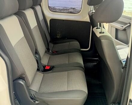 Білий Фольксваген Кадді, об'ємом двигуна 1.6 л та пробігом 324 тис. км за 10200 $, фото 3 на Automoto.ua