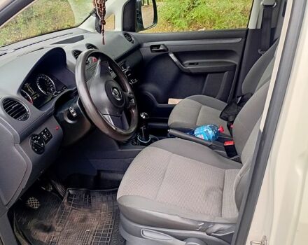 Білий Фольксваген Кадді, об'ємом двигуна 1.6 л та пробігом 324 тис. км за 10200 $, фото 2 на Automoto.ua